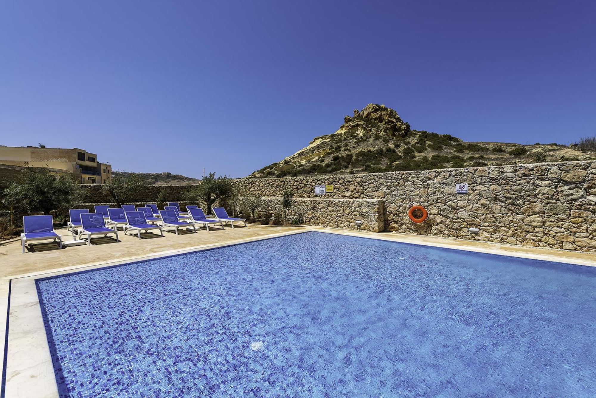 Hillock Residence Apartments Marsalforn Bagian luar foto