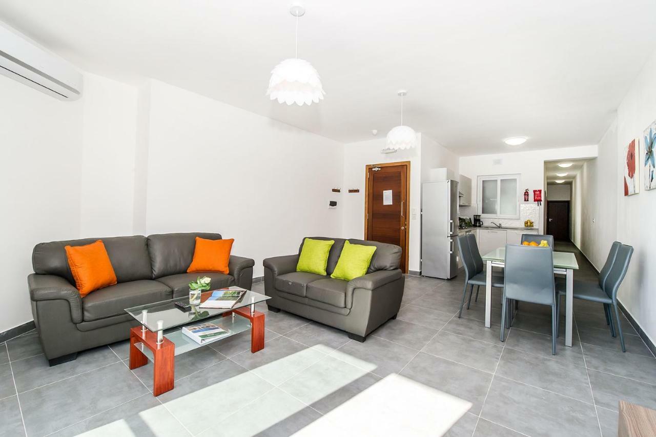 Hillock Residence Apartments Marsalforn Bagian luar foto