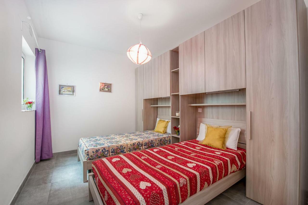 Hillock Residence Apartments Marsalforn Bagian luar foto